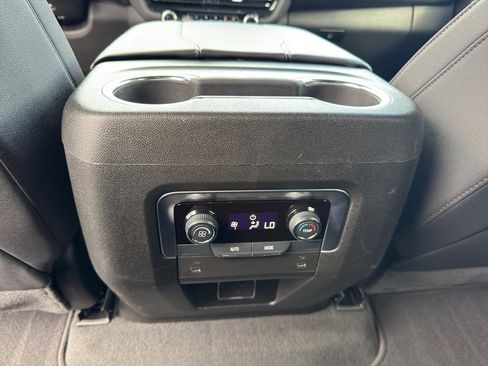 Used 2025 Chevrolet Tahoe LT image 21