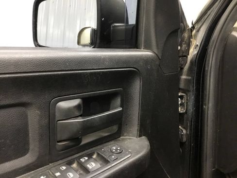 Used 2013 RAM 1500 Express AWD/4WD image 7
