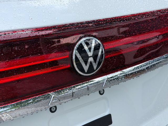 New 2026 Volkswagen Atlas Cross Sport SE FWD image 13