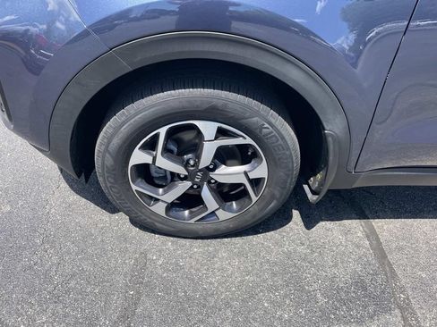 Used 2022 Kia Sportage LX AWD/4WD image 11