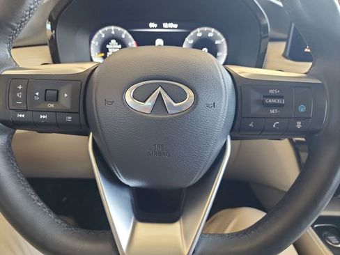 Used 2025 INFINITI QX60 Luxe w/ Vision Package image 16