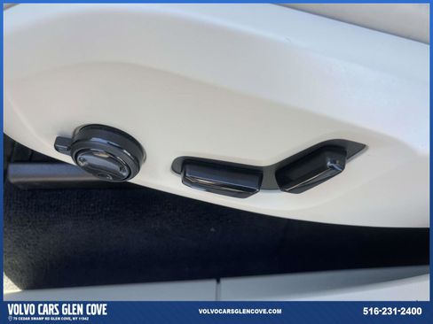 Used 2026 Volvo XC90 B6 Ultra w/ Protection Package AWD/4WD image 19