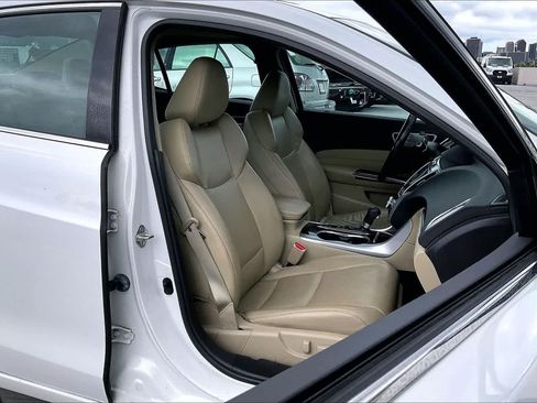 Used 2019 Acura TLX w/ Technology Package FWD image 13