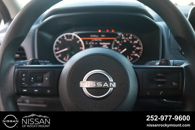 Used 2024 Nissan Rogue S AWD/4WD image 16