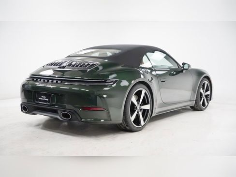 New 2026 Porsche 911 Carrera 4S image 10