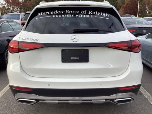 Certified 2025 Mercedes-Benz GLC 300 image 3