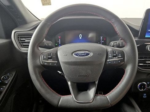 Used 2023 Ford Escape ST-Line w/ Cold Weather Package FWD image 19