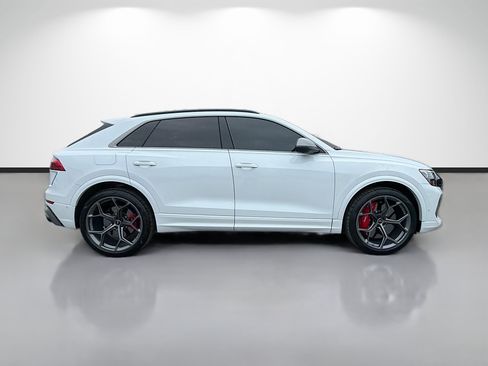 Used 2025 Audi RS Q8 performance w/ RS Design Package - Red AWD/4WD image 2