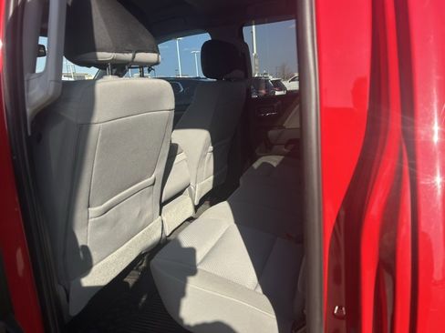 Used 2018 Chevrolet Silverado 1500 Custom w/ Custom Value Package image 9