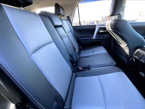 Used 2024 Toyota 4Runner SR5 Premium image 20