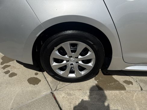 Used 2025 Toyota Corolla LE FWD image 35