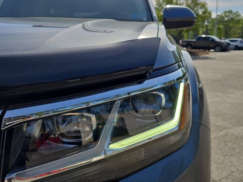 Used 2023 Volkswagen Atlas SE image 31