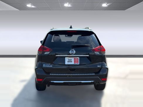Certified 2020 Nissan Rogue SV FWD image 14