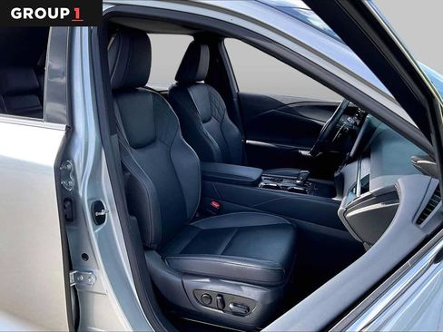 Used 2023 Lexus RX 350 Premium w/ Cold Area Package FWD image 8