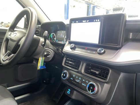 Used 2024 Ford Maverick XL image 31