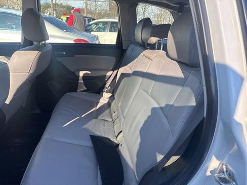 Used 2015 Subaru Forester 2.5i Limited image 31