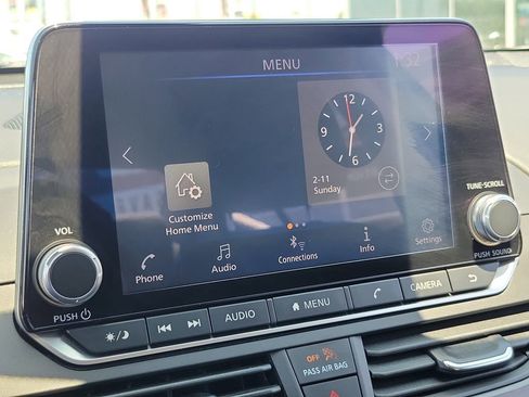 Used 2023 Nissan Altima 2.5 SV FWD image 9