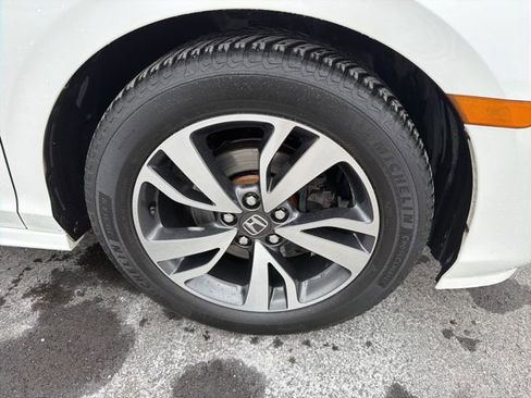Used 2021 Honda Odyssey Touring image 3