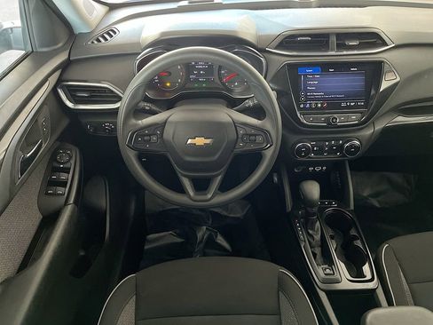 Used 2023 Chevrolet TrailBlazer LT w/ Convenience Package image 21
