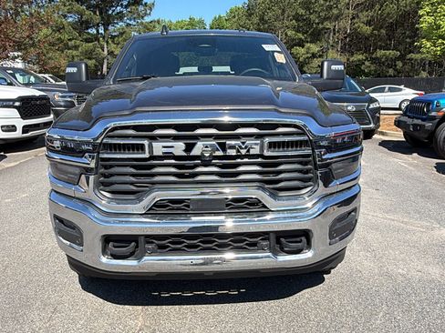 Certified 2025 RAM 2500 Big Horn AWD/4WD image 3