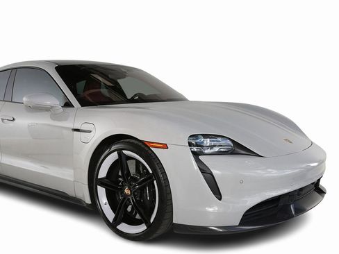 Used 2021 Porsche Taycan Turbo S image 2