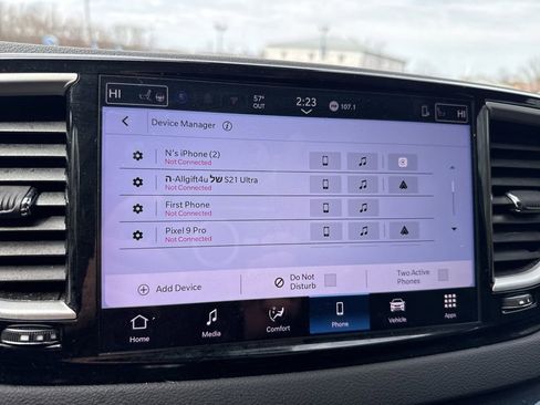 Used 2025 Chrysler Pacifica Select image 27