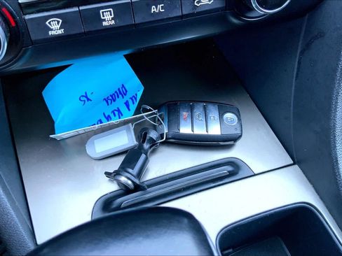 Used 2019 Kia Optima SX FWD image 15