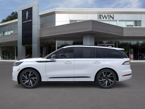 New 2025 Lincoln Aviator Black Label w/ Jet Appearance Package image 3