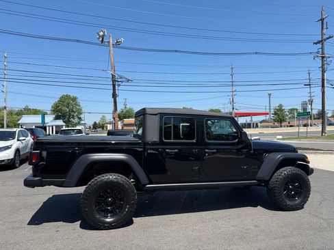 Used 2020 Jeep Gladiator Sport w/ Quick Order Package 24S AWD/4WD image 8