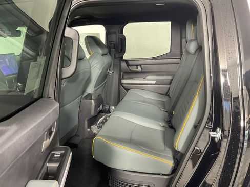 Used 2025 Toyota Tacoma Trailhunter image 14