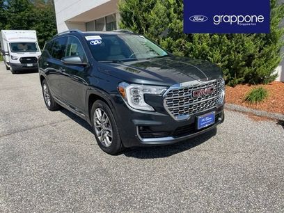 Used 2022 GMC Terrain Denali w/ Denali Premium Package