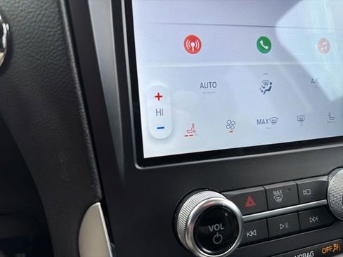 Used 2024 Ford Edge SEL image 28