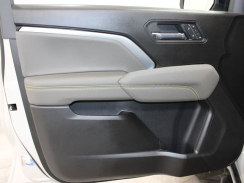 New 2026 Chevrolet Colorado ZR2 w/ Technology Package AWD/4WD image 30