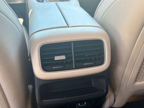 Used 2021 Mercedes-Benz GLE 350 w/ 3rd Row Seat Package image 24