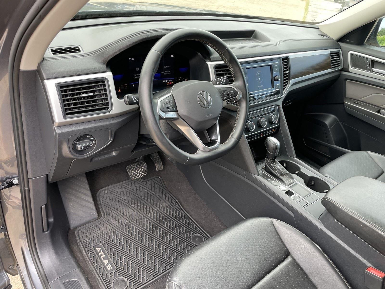 Used 2022 Volkswagen Atlas SE FWD image 14