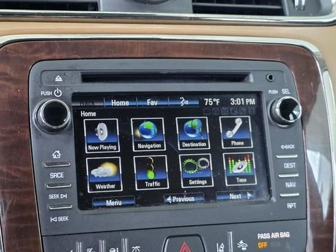 Used 2016 Buick Enclave Premium w/ Experience Buick Package FWD image 23