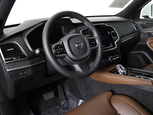 Certified 2023 Volvo XC90 T8 Ultimate image 14