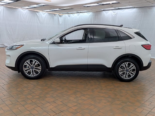 Certified 2022 Ford Escape SEL w/ Technology Package AWD/4WD image 3