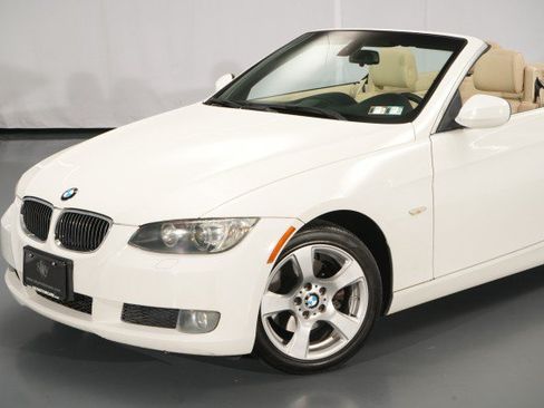 Used 2010 BMW 328i Convertible RWD image 6