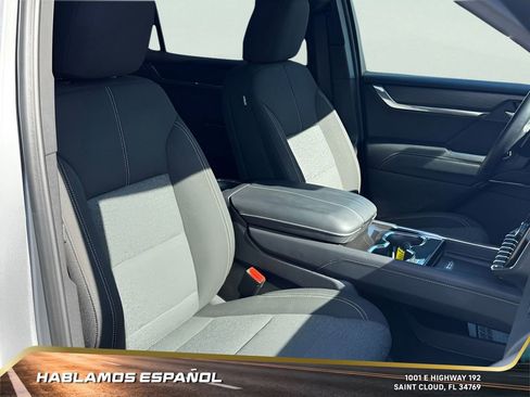 Certified 2025 GMC Acadia Elevation image 29