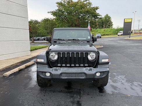 Used 2022 Jeep Wrangler Unlimited Sport w/ Sun And Sound Package AWD/4WD image 8