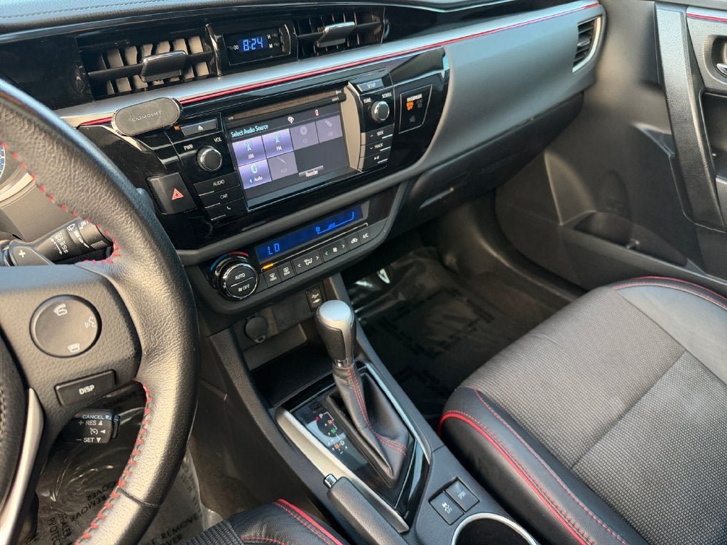 Used 2016 Toyota Corolla S Special Edition FWD image 18