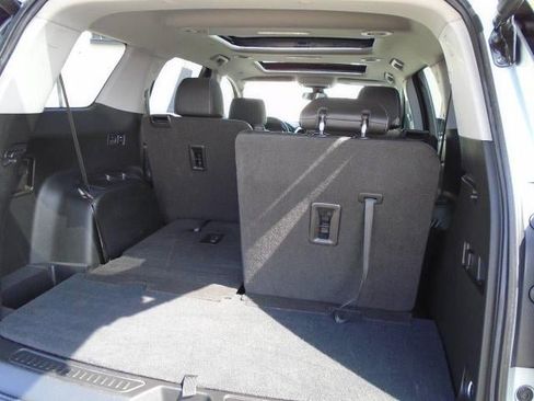 Used 2023 GMC Acadia SLT w/ Trailering Package AWD/4WD image 32