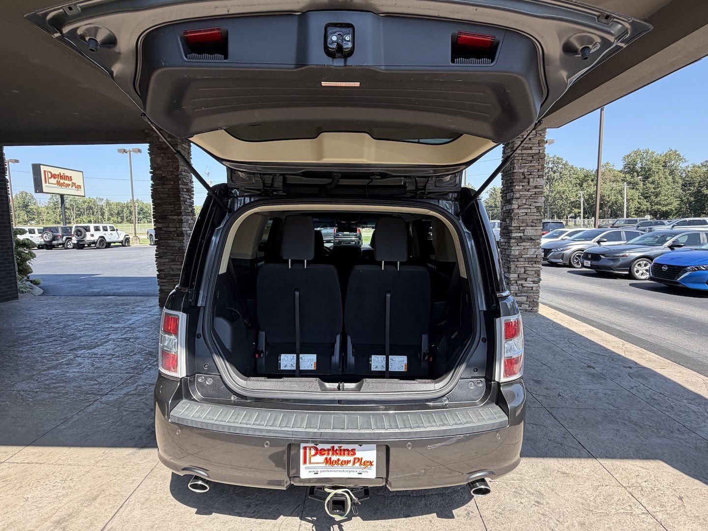 Used 2019 Ford Flex SEL FWD image 32