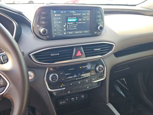 Used 2020 Hyundai Santa Fe SEL w/ Convenience Package image 14