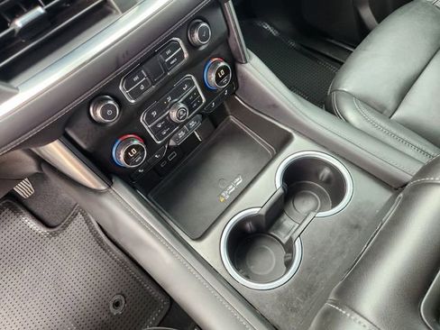 Used 2021 Chevrolet Tahoe LT image 19