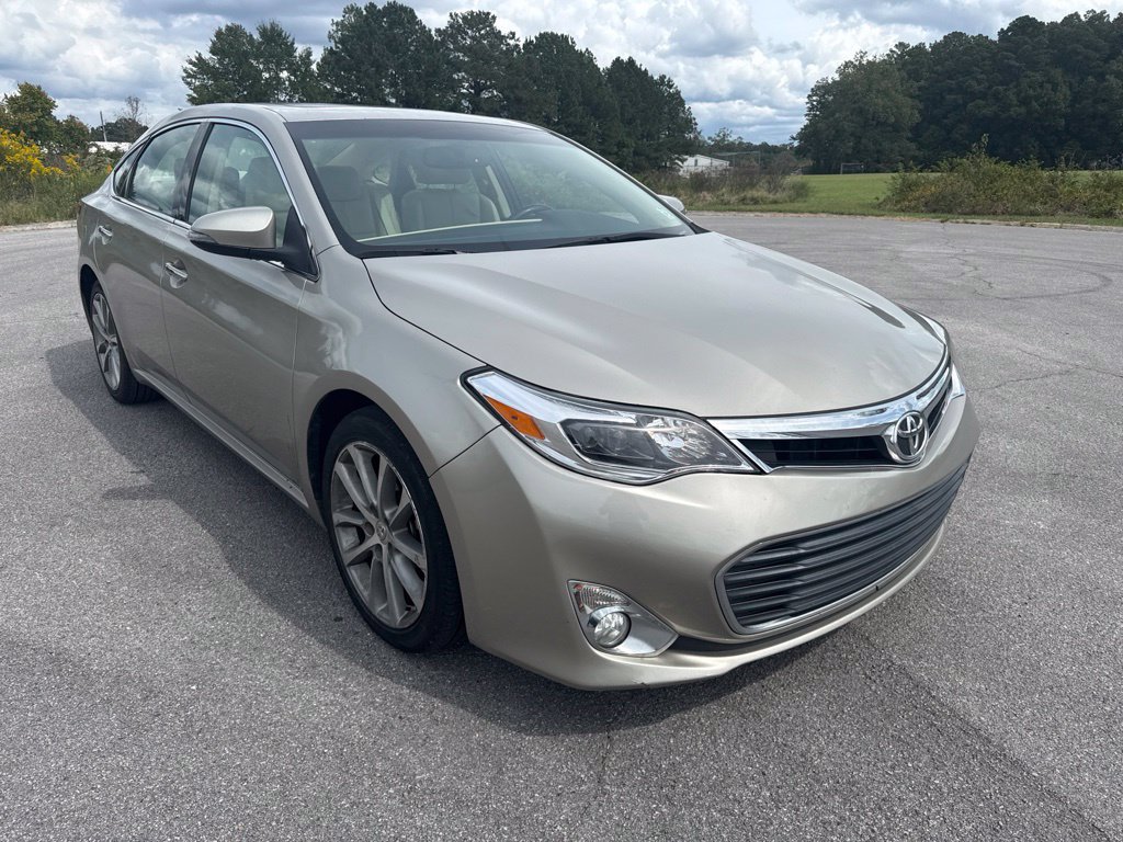 Used 2014 Toyota Avalon XLE Touring FWD image 12