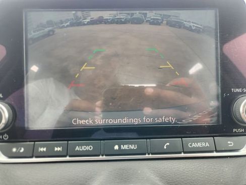 Used 2021 Nissan Sentra SV FWD image 17