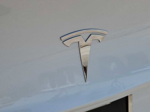 Used 2023 Tesla Model 3 Standard Range RWD image 11