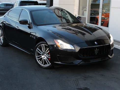 Used 2017 Maserati Quattroporte S GranSport Q4 image 2